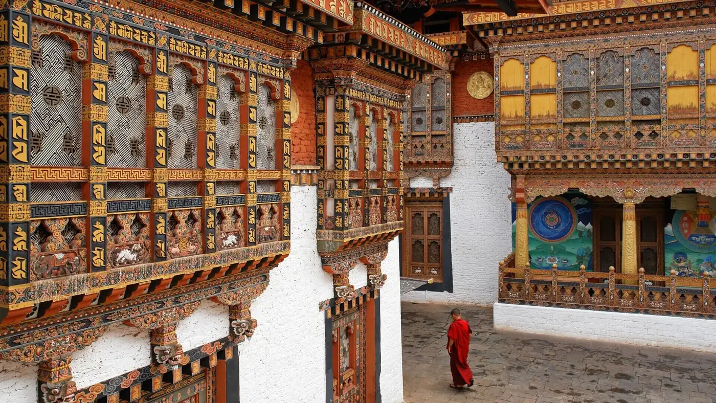 Punakha Dzong at the confluence of the Mo Chhu and Pho Chhu rivers