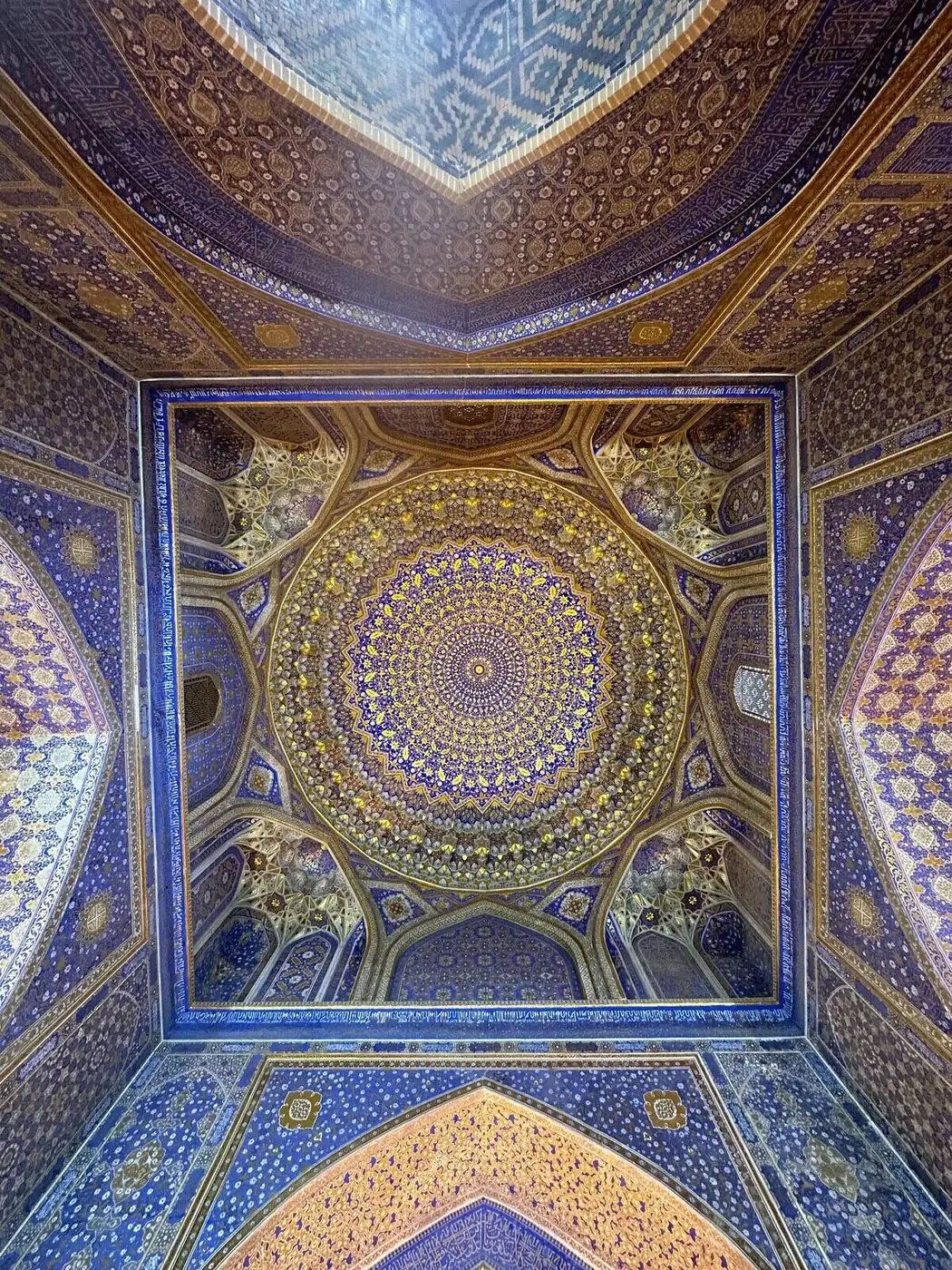 Tilya Kori dome interior, Samarkand